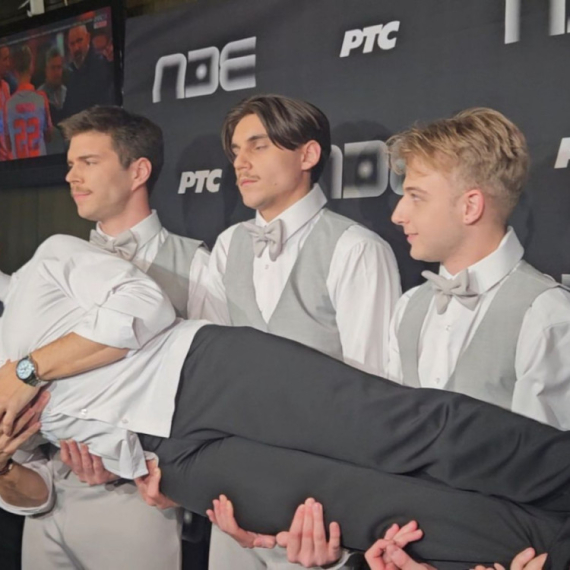 Učesnici uzbuđeni pred drugo polufinale Pesme za Evroviziju: Brat Pelin kao Maja Nikolić VIDEO