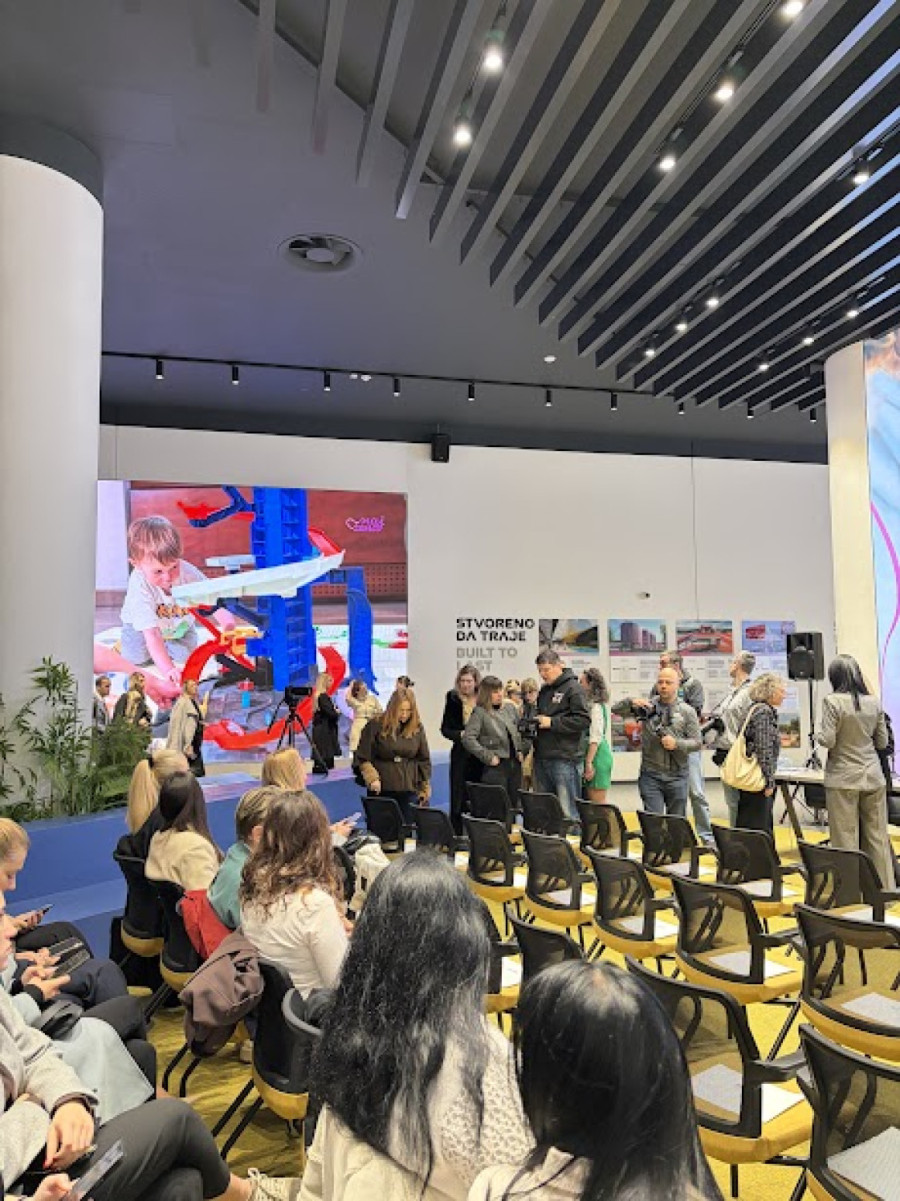 Nijedna mama nije sama: Podrška države majkama i deci nakon razvoda FOTO