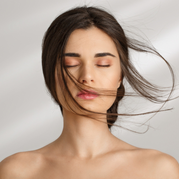 Savremeni standardi lepote i kako ih prilagoditi sopstvenom identitetu