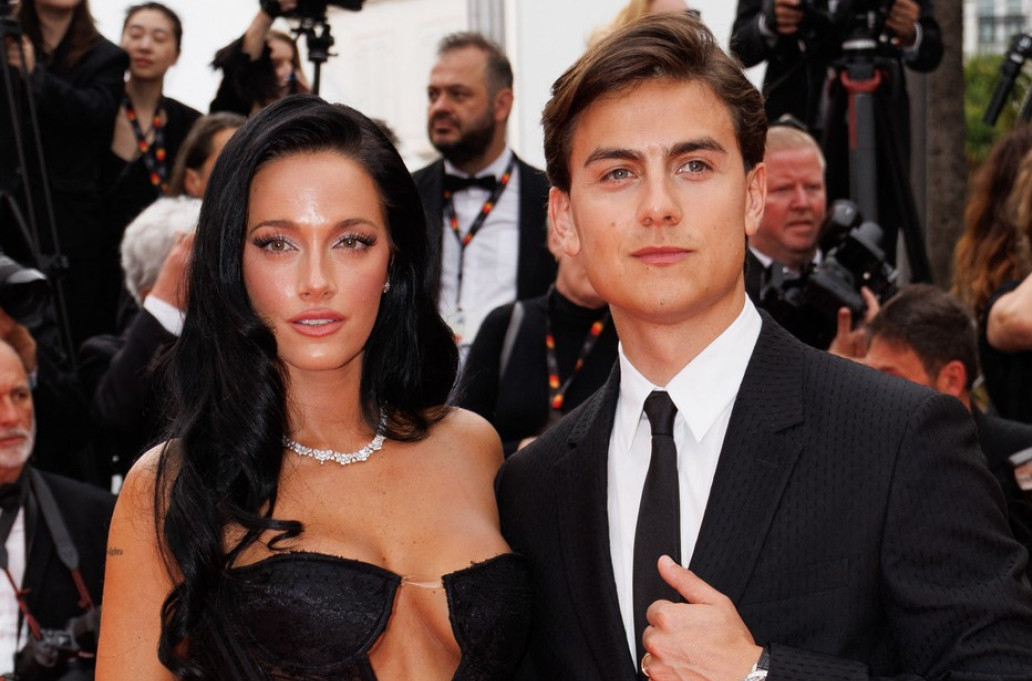 Zgodna Argentinka i fudbaler dobili dete: Uprkos glasinama o aferi – njihova priča se nastavila FOTO