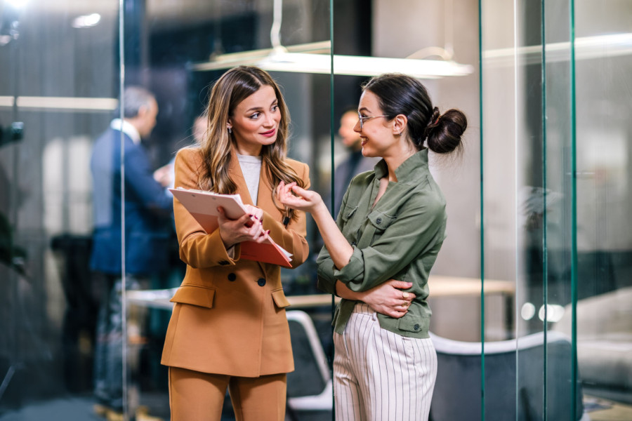 Slobodno tračarite, znamo da volite: Ovo je 5 razloga zašto je zapravo korisno