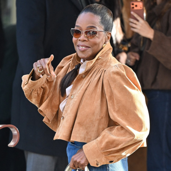 "Dosta više, Ozempik vas ubija": Opra Vinfri ponosno pokazuje novi izgled FOTO/VIDEO