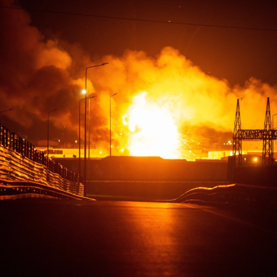 Eksplozije odzvanjaju Bliskim istokom; Pogođena baza u Kuvajtu; IRCG na udaru FOTO/VIDEO