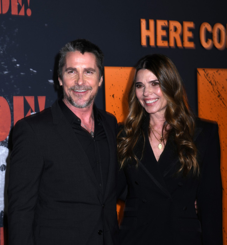 Zbog ove lepotice je vredelo napustiti sve: Kristijan Bejl sija kraj zanosne Srpkinje FOTO