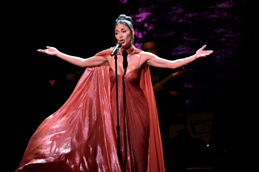 Da li može vatrenije od ovoga? Naravno, bujne grudi su uvek u prvom planu FOTO