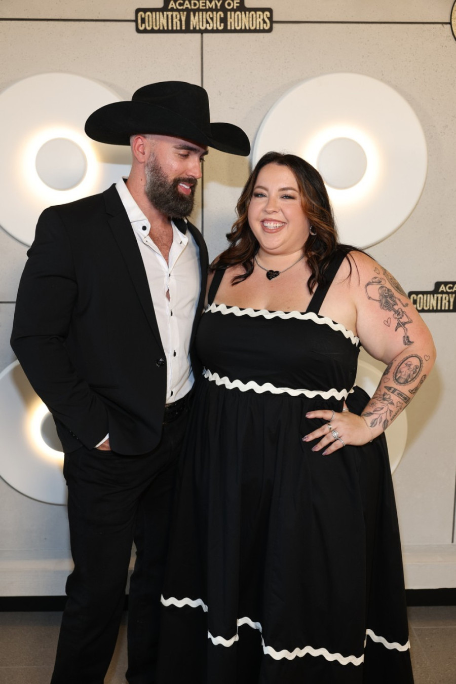 Govore joj da se više potrudi oko mišićavog muža, a nju baš briga FOTO