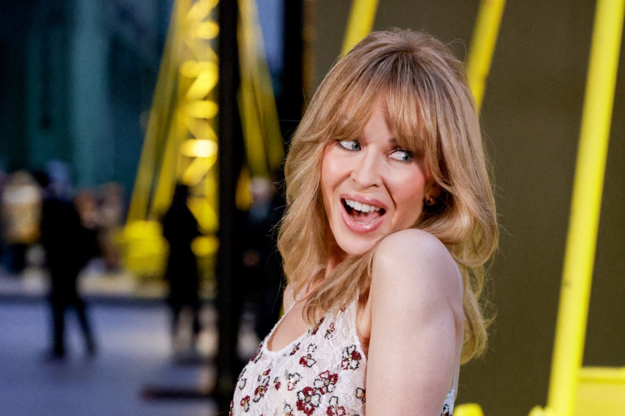 Omiljena džepna Venera navukla minić i zapalila mreže: Kraljice FOTO