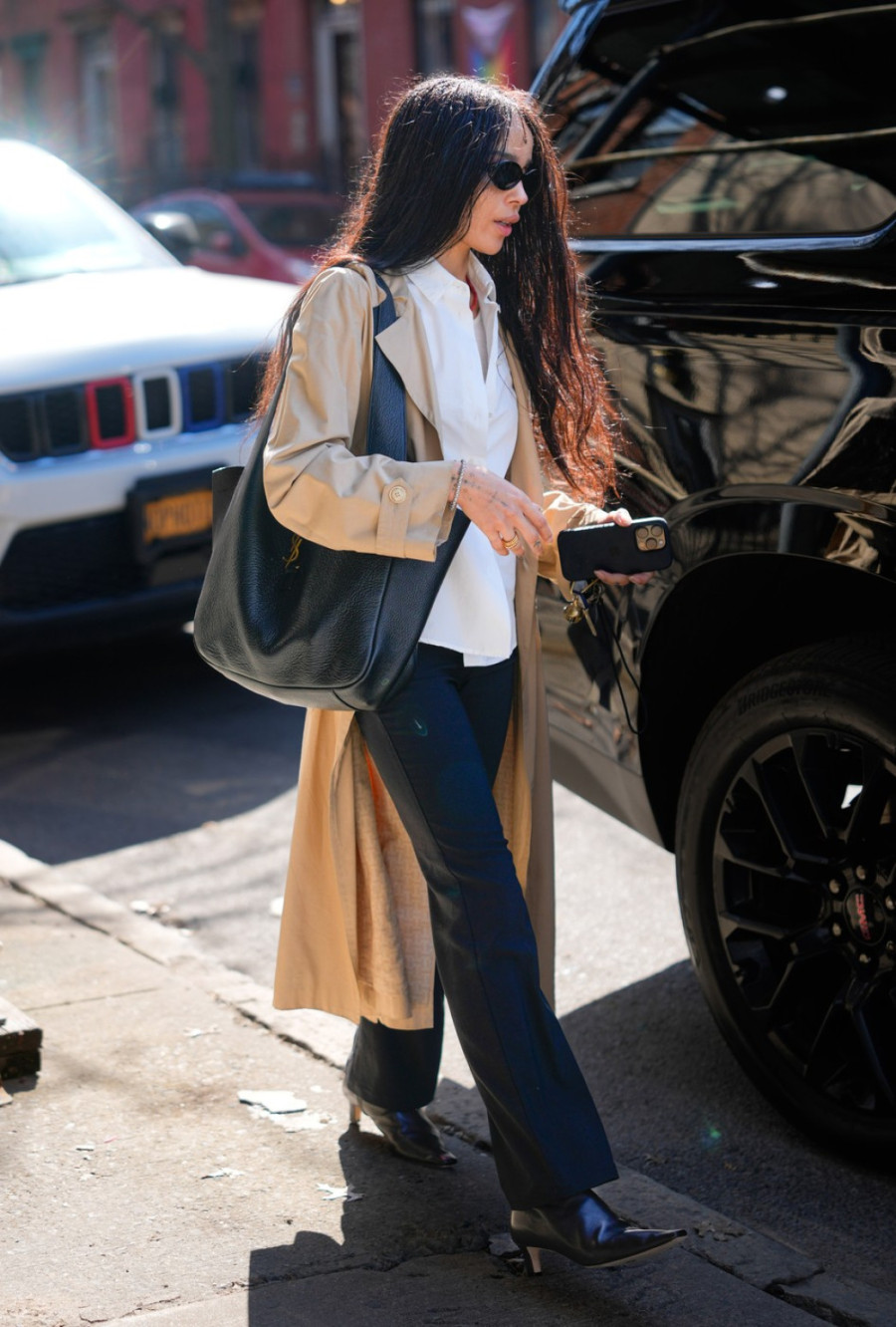 Pun pogodak: Zoi Kravic u urbanoj klasici koju odmah možete iskopirati FOTO