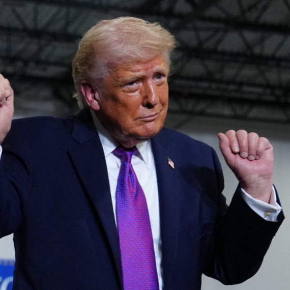 Rat bukti, a Tramp pleše: Snimak sa jutjuberom i bokserom "zapalio" mreže VIDEO