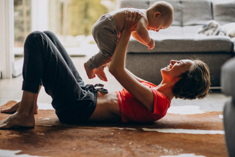 Prvo dete dobila je s 47: Žongliranje menopauzom i bebom nije mi bilo ni na kraj pameti