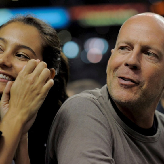 Emotivna objava žene Brusa Vilisa: "Njegova bolest mi je otvorila oči" FOTO