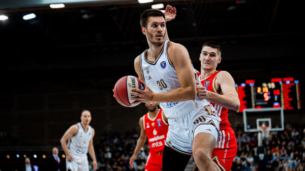 Debakl Zvezde u Sarajevu – Dubai "stotkom" najavio duel sa Partizanom