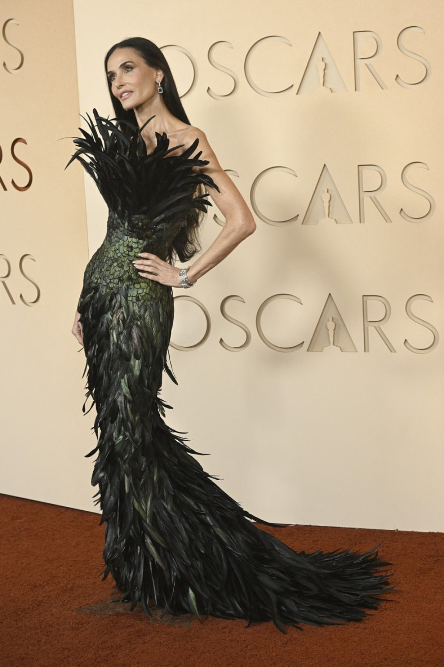 Dramatično izdanje zanosne crnke oduševilo je mnoge: Šta je ovo? FOTO/VIDEO