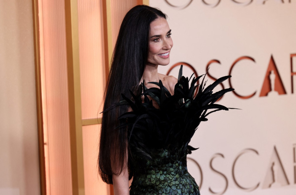 Dramatično izdanje zanosne crnke oduševilo je mnoge: Šta je ovo? FOTO/VIDEO