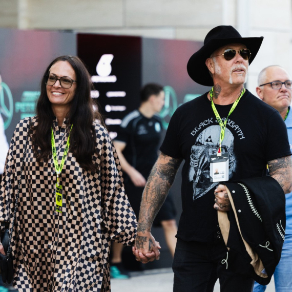 Slavni muzičar zaprosio devojku među ajkulama: "Ulovili smo jedno drugo" FOTO