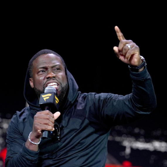 Kevin Hart razočaran svojom voštanom figurom: "Ko je ovo, dođavola?" FOTO