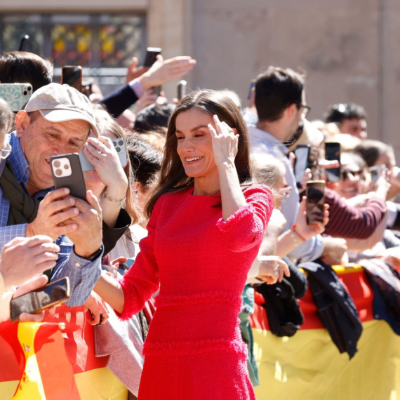 Ponovo zasijala: Vladarka modne scene je samo jedna i to je kraljica Leticija FOTO/VIDEO