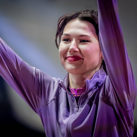 Dečko Angeline Topić objavio fotke svoje drage i raznežio svet FOTO