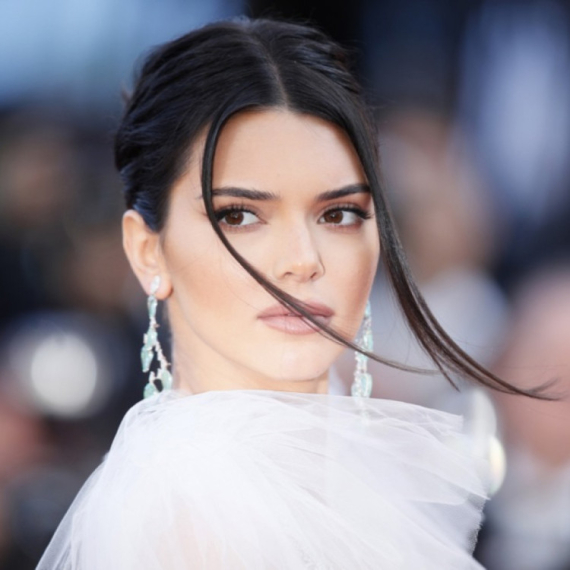 Obrve za kojima su "lude" holivudske lepotice: Evo i kako da ih negujete FOTO/VIDEO