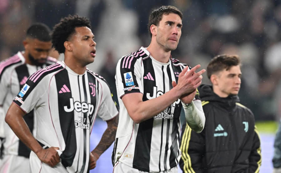 Dušan Vlahović opet raskinuo vezu: Ona se odmah vratila u Beograd FOTO