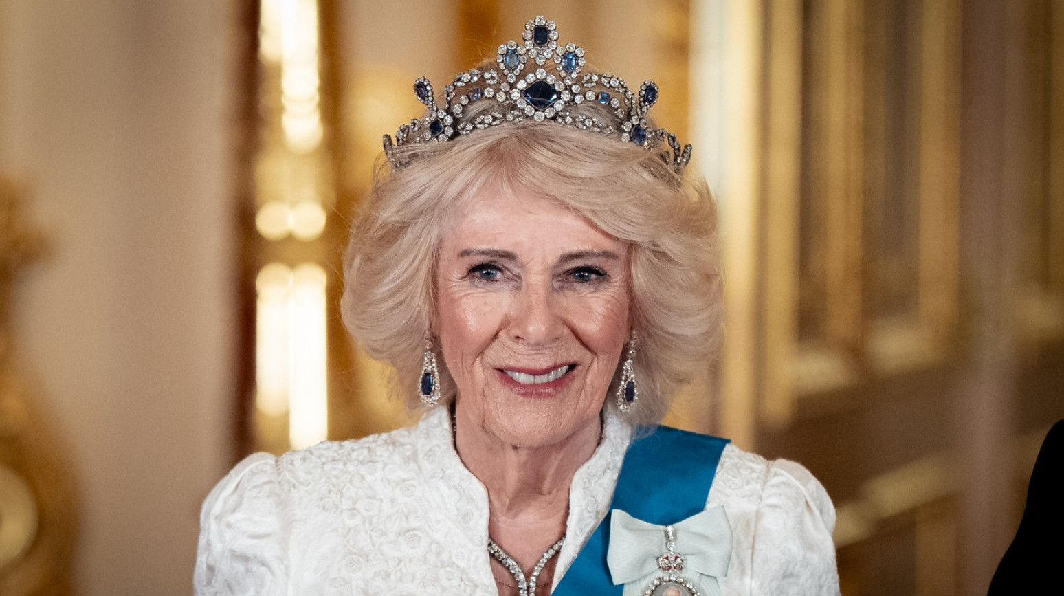 I kraljica Kamila ima "novo lice": Popularni tretman platila 1.700 evra FOTO