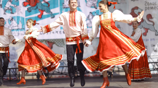 Zbog ove pesme Hauser ostao bez koncerta: Ovo je prava istina o "Kaljinki" VIDEO