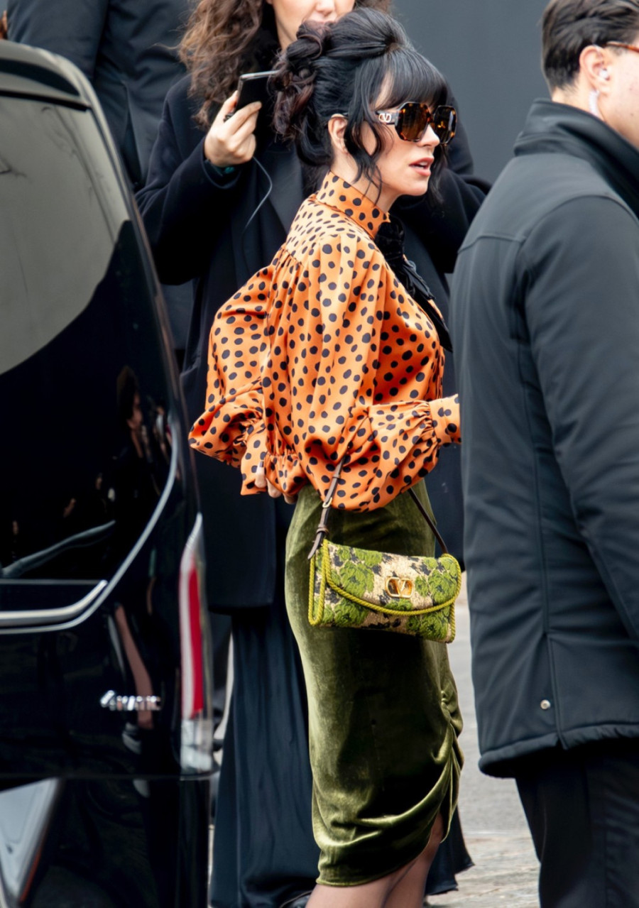 Klasičan dezen se vraća, ali u modernom i moćnom izdanju: Hit je proleća 2026. FOTO