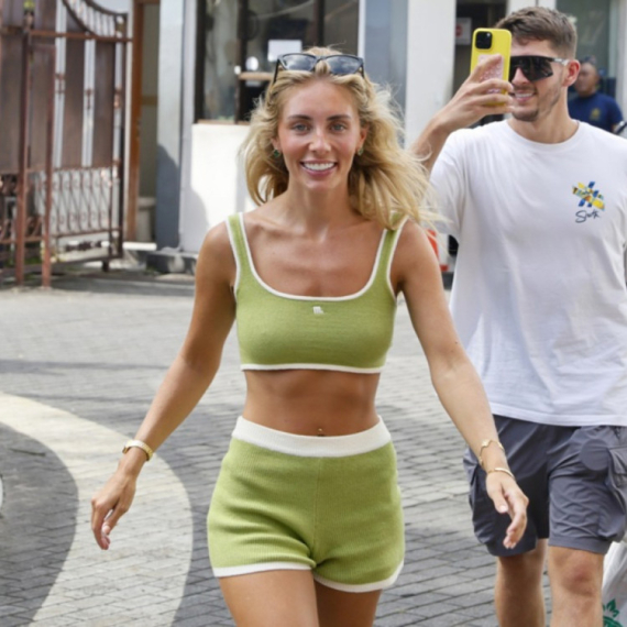 Trudna porno zvezda šokirala: "Pronalazak oca je problem za neki drugi dan" VIDEO