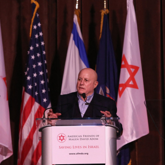 Preminuo petnaestogodišnji sin vlasnika "Revlona" FOTO