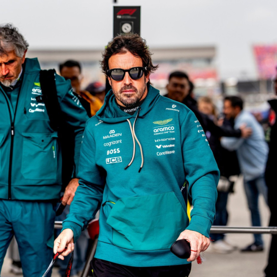 Fernando Alonso postao otac u 45. godini: Lepa novinarka se porodila u tajnosti