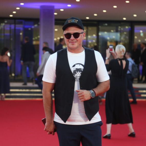 Sale Tropiko doživeo moždani udar: "Je li i vama zemljotres neki?"