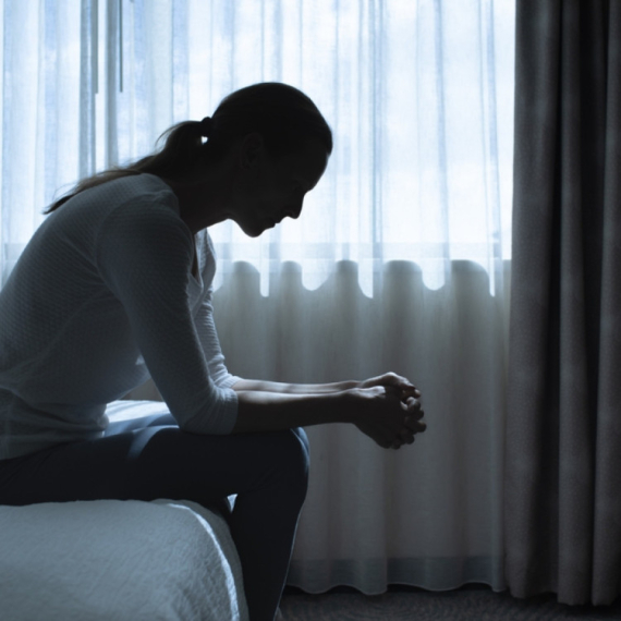 Neprimetni znakovi depresije: Kako prepoznati rane simptome i sprečiti emocionalni slom?