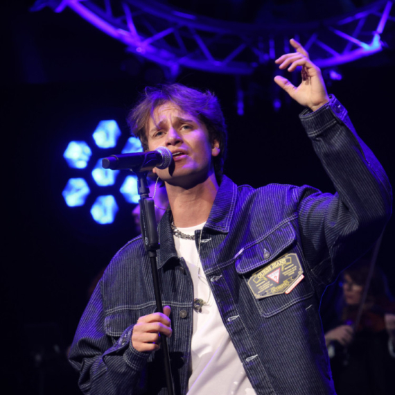 Opet haos zbog Jakova Jozinovića: Na hiljade ljudi ostalo bez ulaznica FOTO