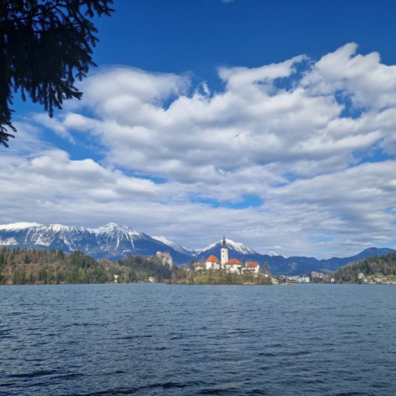 Turistkinja otišla na Bled pa se razočarala: "Ako ne platite 20 evra, nemate nijednu opciju"