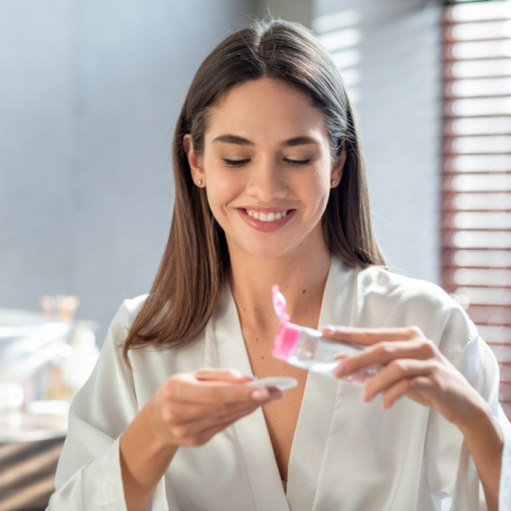 Četiri genijalna načina kako da micelarna voda postane deo bjuti rutine