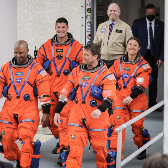 Posada Artemisa II na putu ka Mesecu nije sama; Sa njima putuju i živi "mini-organi" FOTO