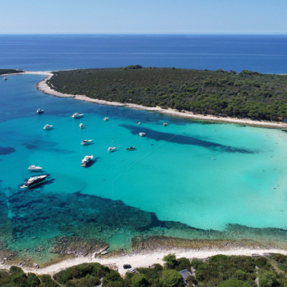 Ovu plažu iz regiona porede sa Karibima: Forbs je uvrstio među najlepše na svetu FOTO