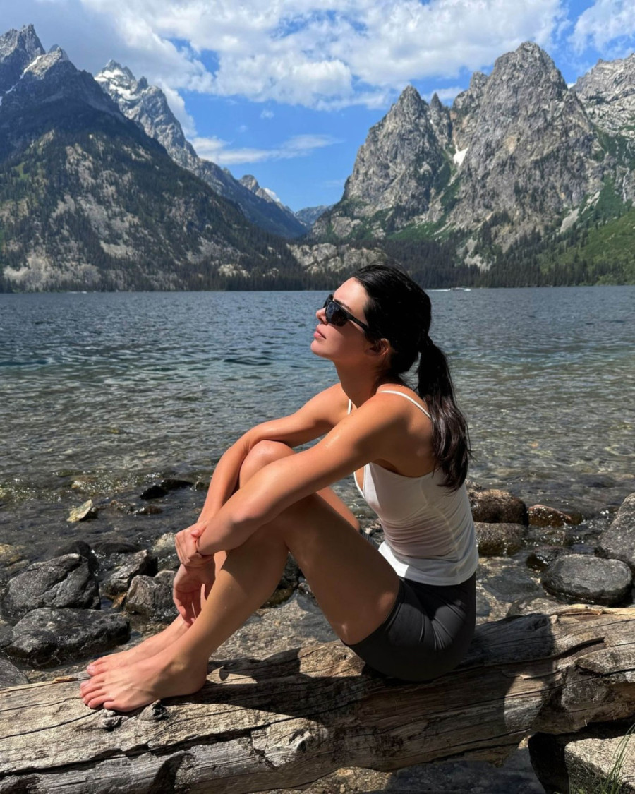 Najtraženija lepotica ima dečka? Krenula sestrinim stopama i ništa ne krije VIDEO