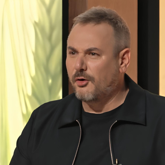 "Lele Negice, utepa me": Poslužila čvarke i kivi, pa kiksnula; Filipova reakcija neprocenjiva