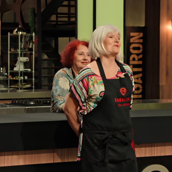 "Ostaci od brodoloma": Jasmina poslužila svoju belu lađu, a u studiju ponovo smeh od suza