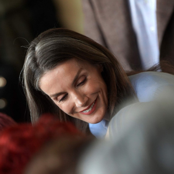 Uvek inspiracija svima: Kraljica Leticija ima frizuru zbog koje ćete zaboraviti na godine FOTO