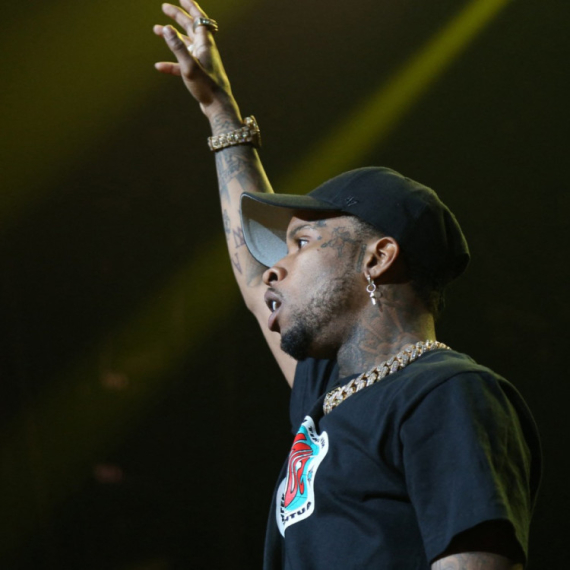 Krvavi napad u zatvoru: Reper izboden 16 puta, tuži zatvorski sistem za 100 miliona dolara