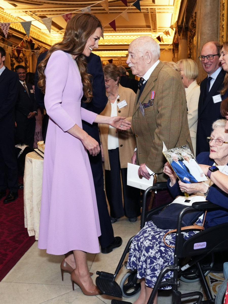 Kejt Midlton nikad nije bila lepša: Zbog ovog detalja bi kraljica Elizabeta bila ponosna FOTO