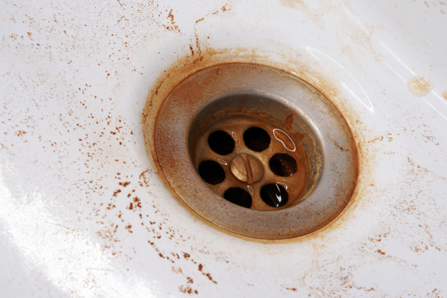 Kako da uklonite rđu s odvoda? Ovaj problem možete sami da rešite