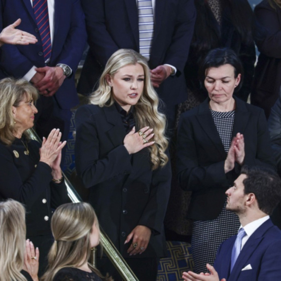 Erika Kirk hitno evakuisana nakon pucnjave:  "Samo želim da idem kući"