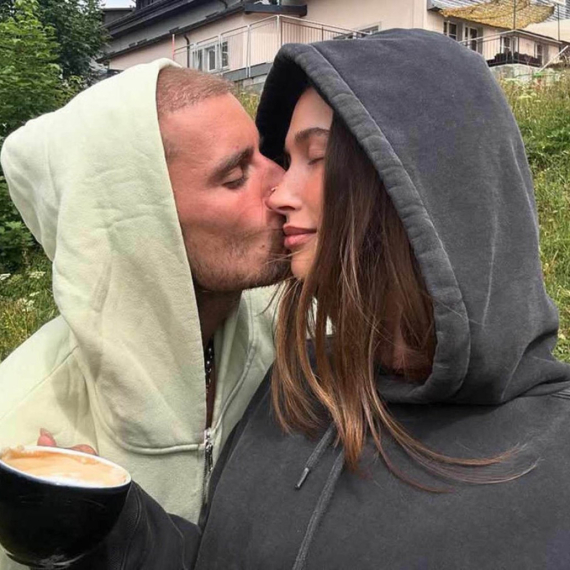 Džastin Biber objavio neodoljive fotke sa sinom: Porodica mu je najvažnija FOTO