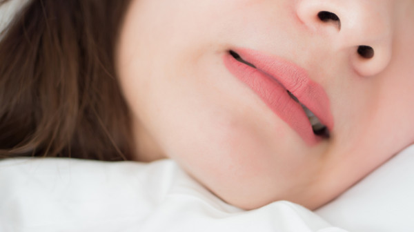 Jedna nesvesna navika može da dovede do ozbiljnih zdravstvenih problema: Obratite pažnju