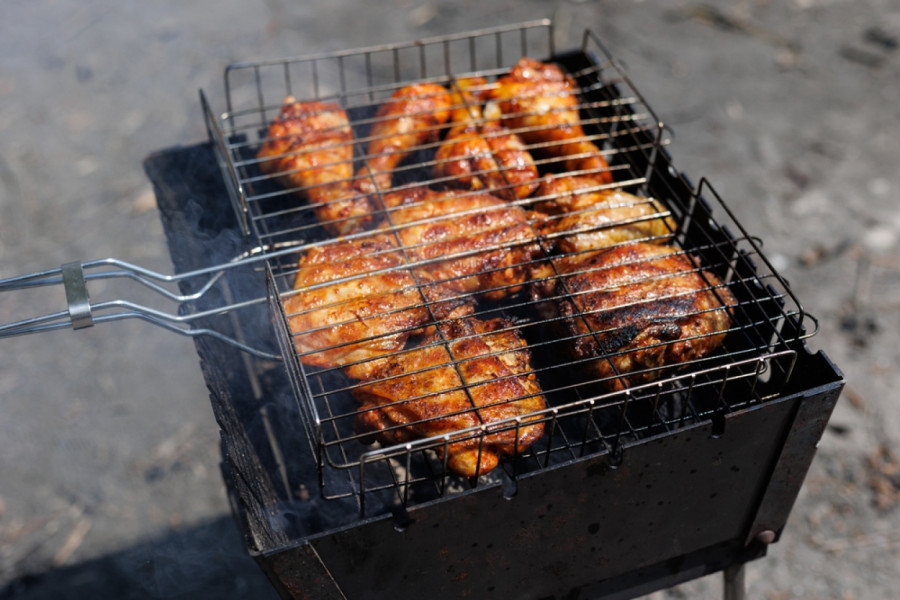 Uz ove trikove piletina s roštilja biće mnogo sočnija i ukusnija