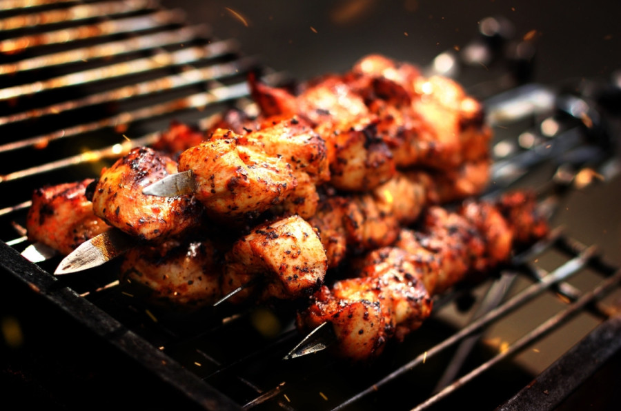 Uz ove trikove piletina s roštilja biće mnogo sočnija i ukusnija