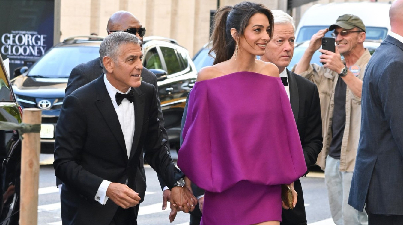 Klunijeva žena "gori" u miniću: Svi kažu jedno – on je pravi srećnik FOTO